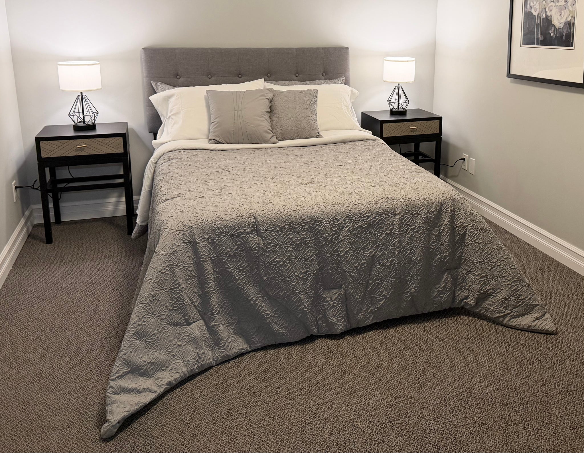 Queen - Dark Grey Ava